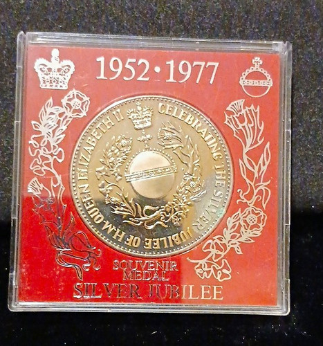 Queen elizabeth silver - queen,